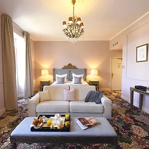 https://grand-henri.fr-provencehotel.com